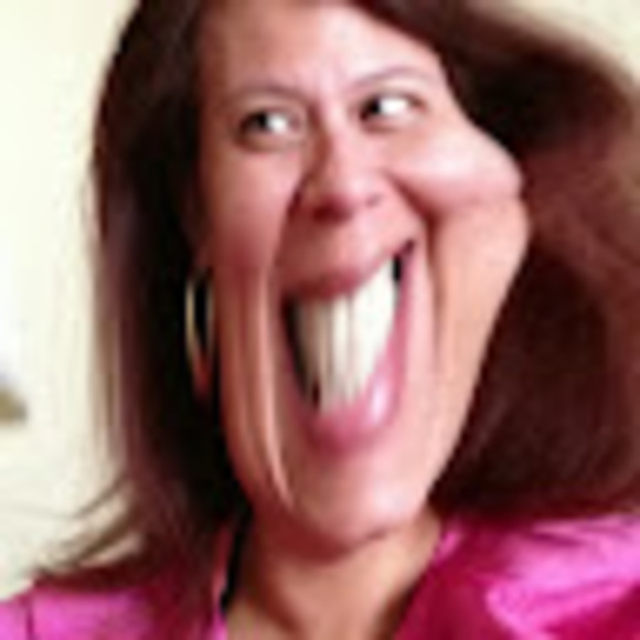 Meet your Posher, Lucero - Picture 1 of 1